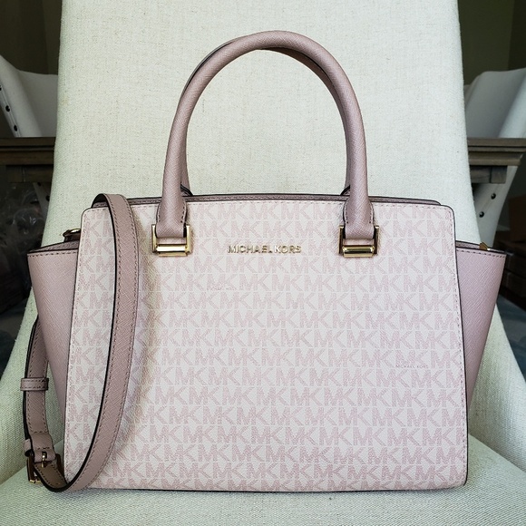 Michael Kors Handbags - ⚠️SALE⚠️🌺 NWT Michael Kors MD Selma Satchel